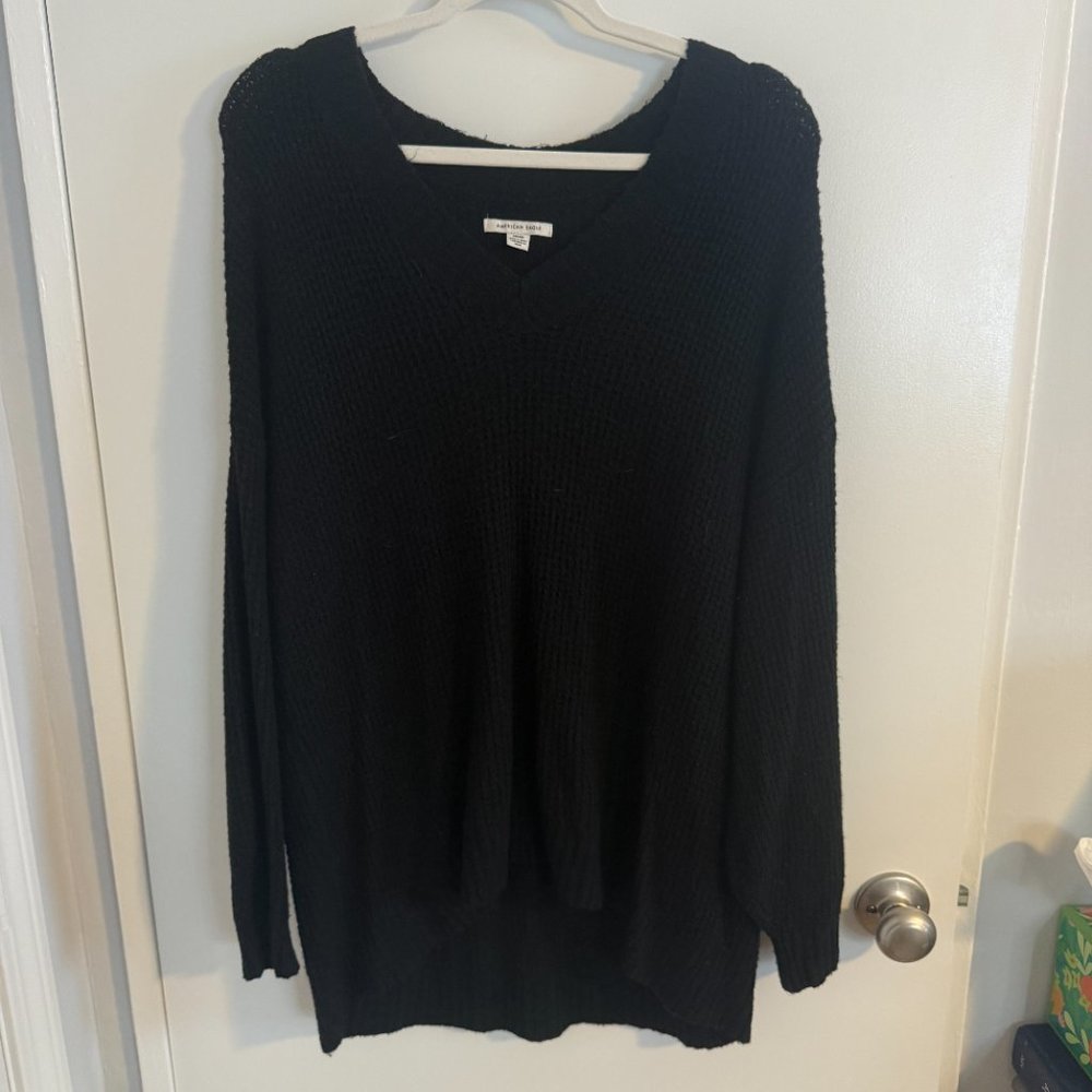 American Eagle Black Pullover V-Neck Sweater